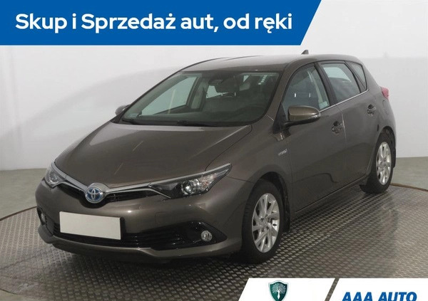 Toyota Auris cena 72000 przebieg: 71143, rok produkcji 2017 z Łobżenica małe 254